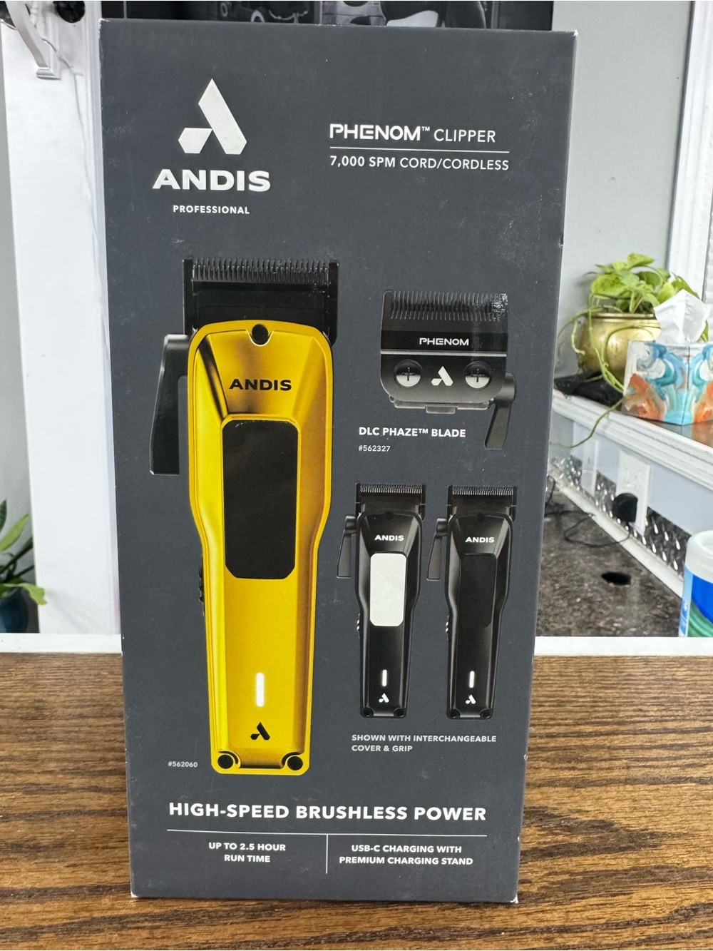 Andis Phenom Cord/Cordless Hair Clipper in Gold and Black New in Box